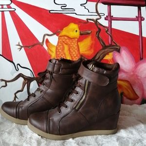 Ardene..made in Canada